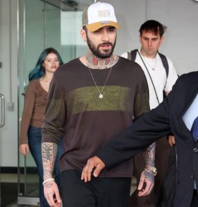 ޒޭން މިހާރު އެންމެ ބޮޑު އިސްކަމެއް ދެނީ އޭނާގެ ސިއްހީ ހާލަތު ރަނގަޅު ކުރުމަށް ކަމަށް މައުލޫމާތު ލިބޭ 